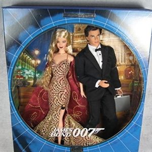 James Bond 007 2002 Collectors Set. NWT